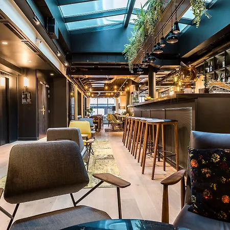 Laz' Hotel Spa Urbain Paris-2
